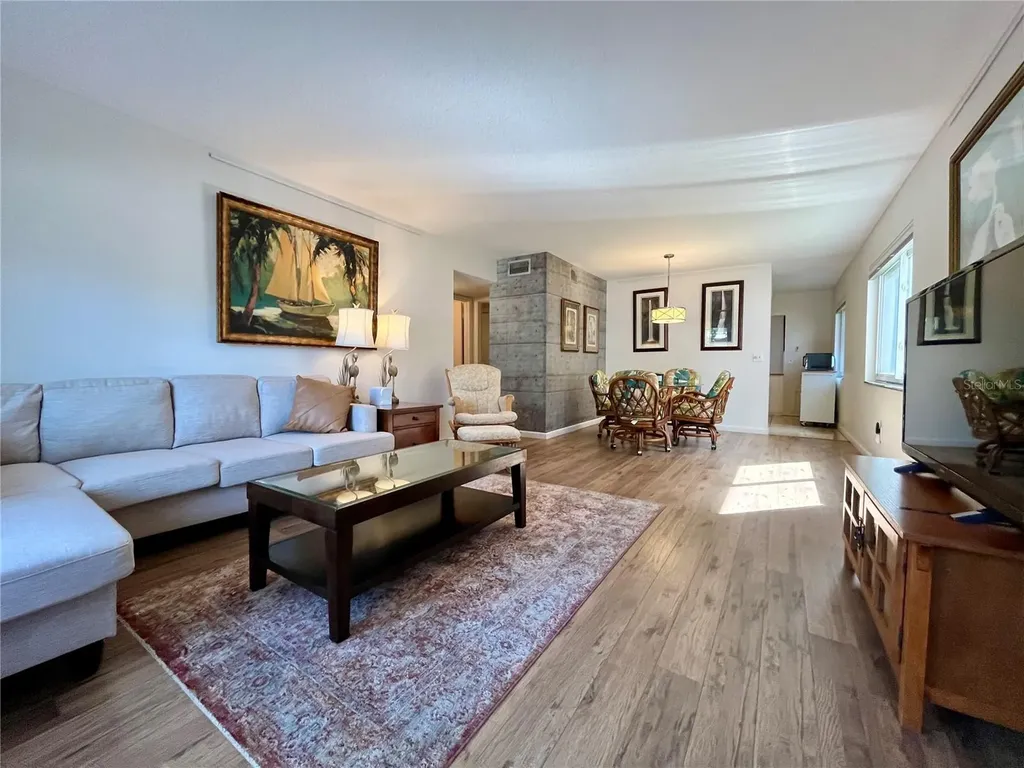 2460 Persian Drive Clearwater FL 33763