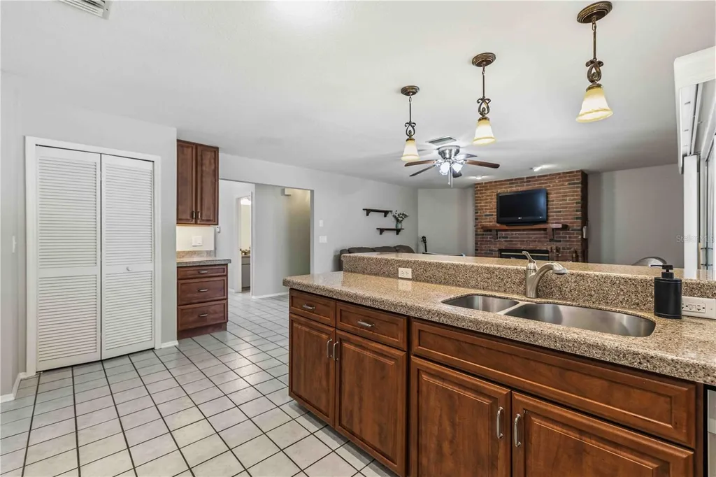 9308 65th Avenue E Bradenton FL 34202