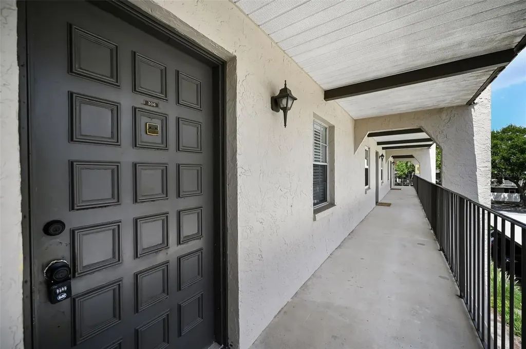 8765 Bardmoor Boulevard Seminole FL 33777