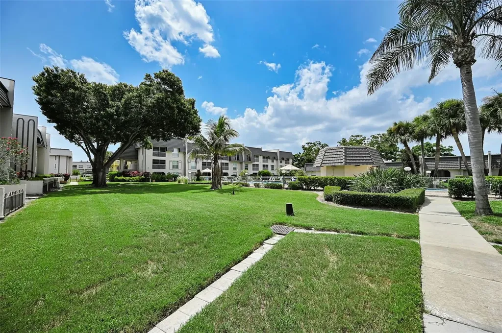 8765 Bardmoor Boulevard Seminole FL 33777