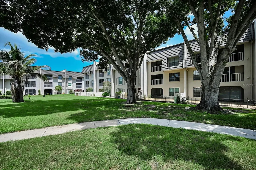 8765 Bardmoor Boulevard Seminole FL 33777