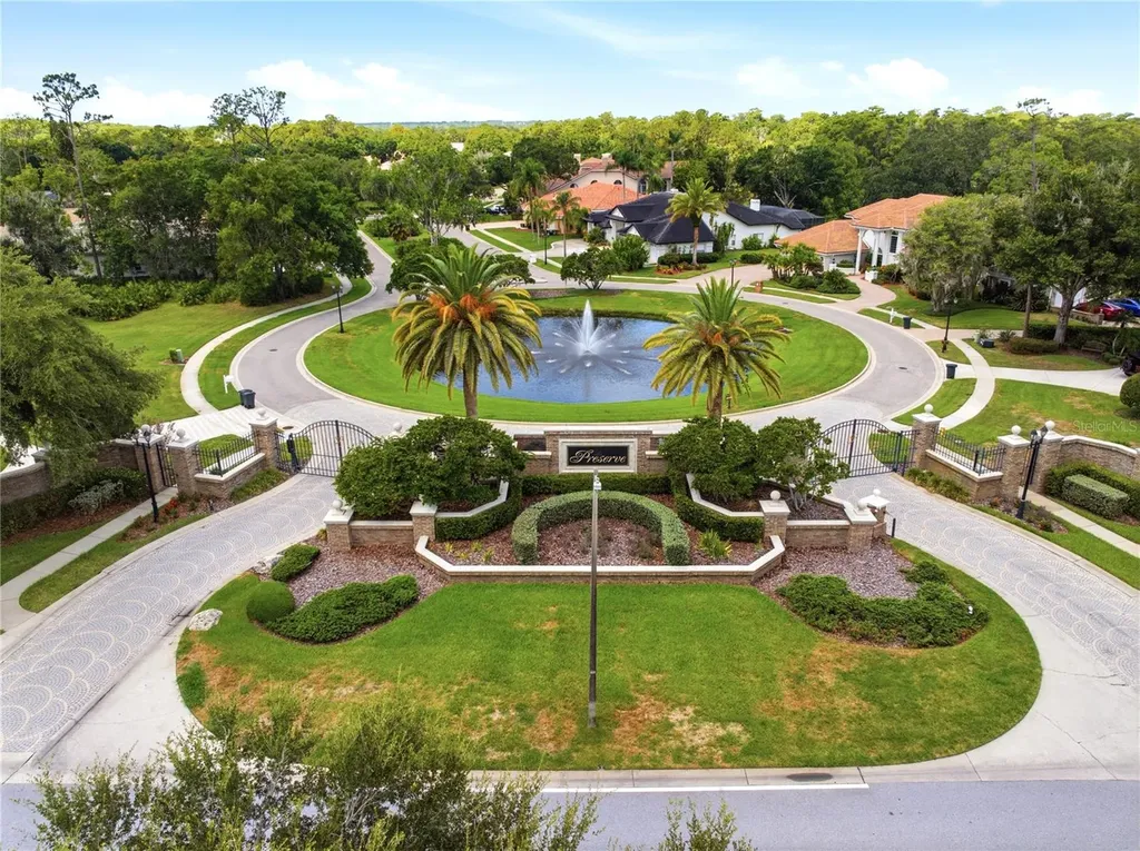 1332 Preservation Way Oldsmar FL 34677