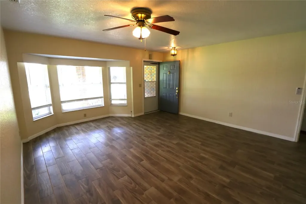 1023 Redbud Circle Plant City FL 33563