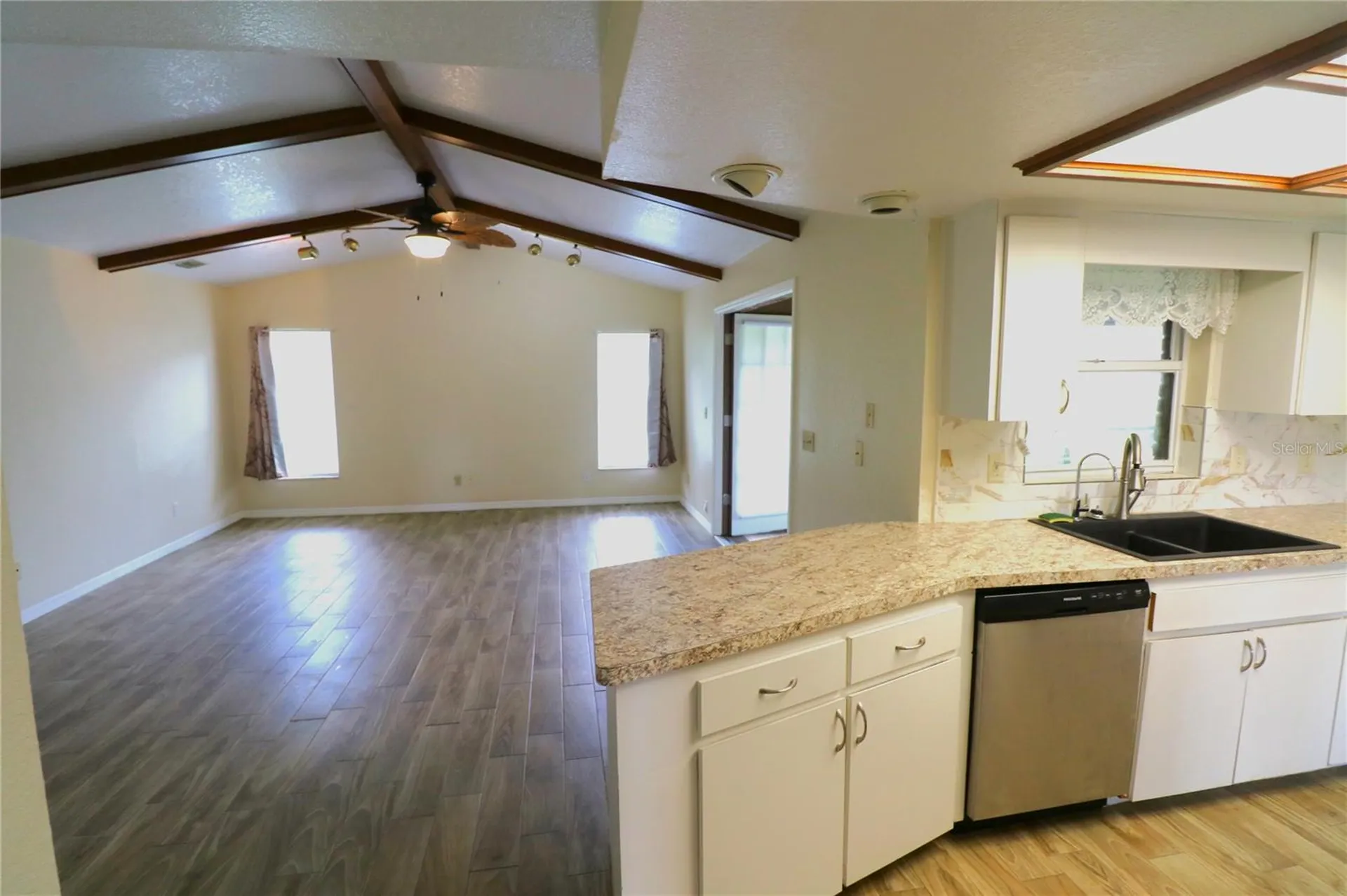 1023 Redbud Circle Plant City FL 33563