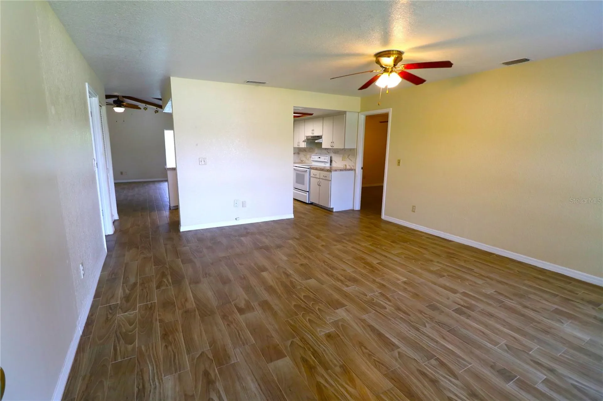 1023 Redbud Circle Plant City FL 33563