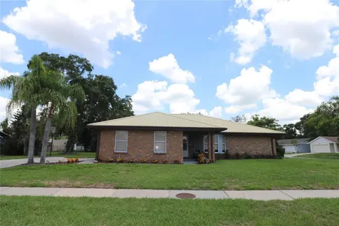 1023 Redbud Circle Plant City FL 33563