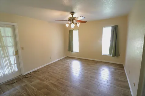 1023 Redbud Circle Plant City FL 33563