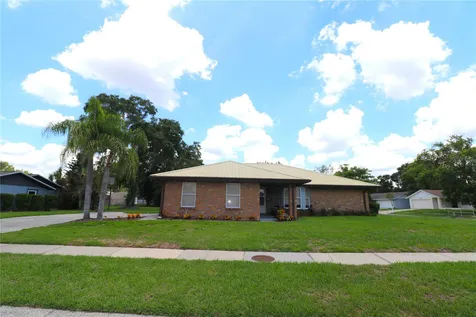 1023 Redbud Circle Plant City FL 33563