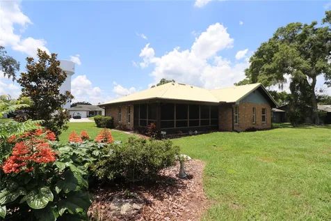 1023 Redbud Circle Plant City FL 33563