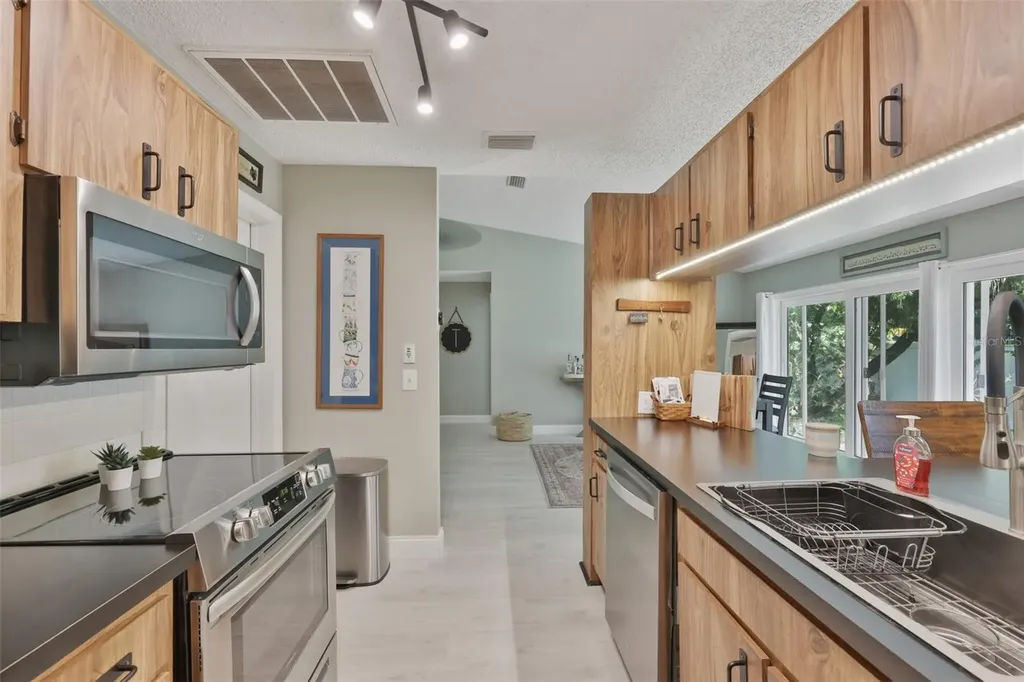2186 Marshall Drive Dunedin FL 34698