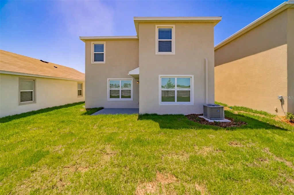 9138 Forge Breeze Loop Wesley Chapel FL 33545