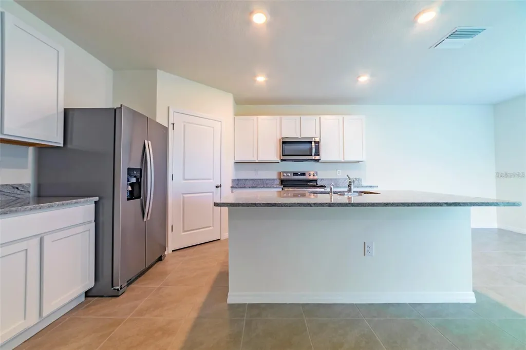 9138 Forge Breeze Loop Wesley Chapel FL 33545