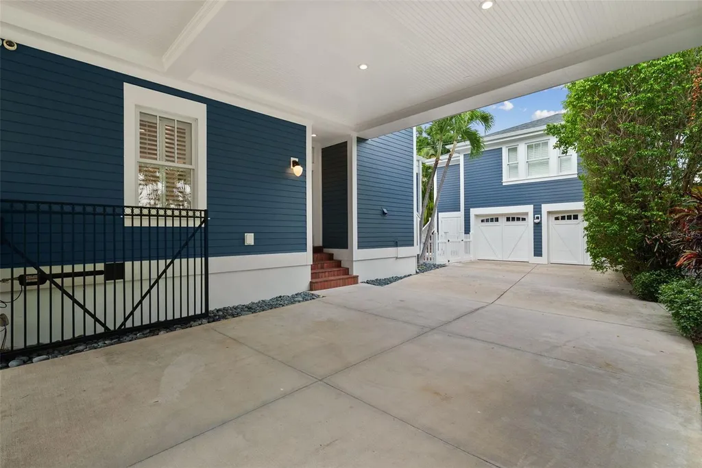 826 S Edison Avenue Tampa FL 33606