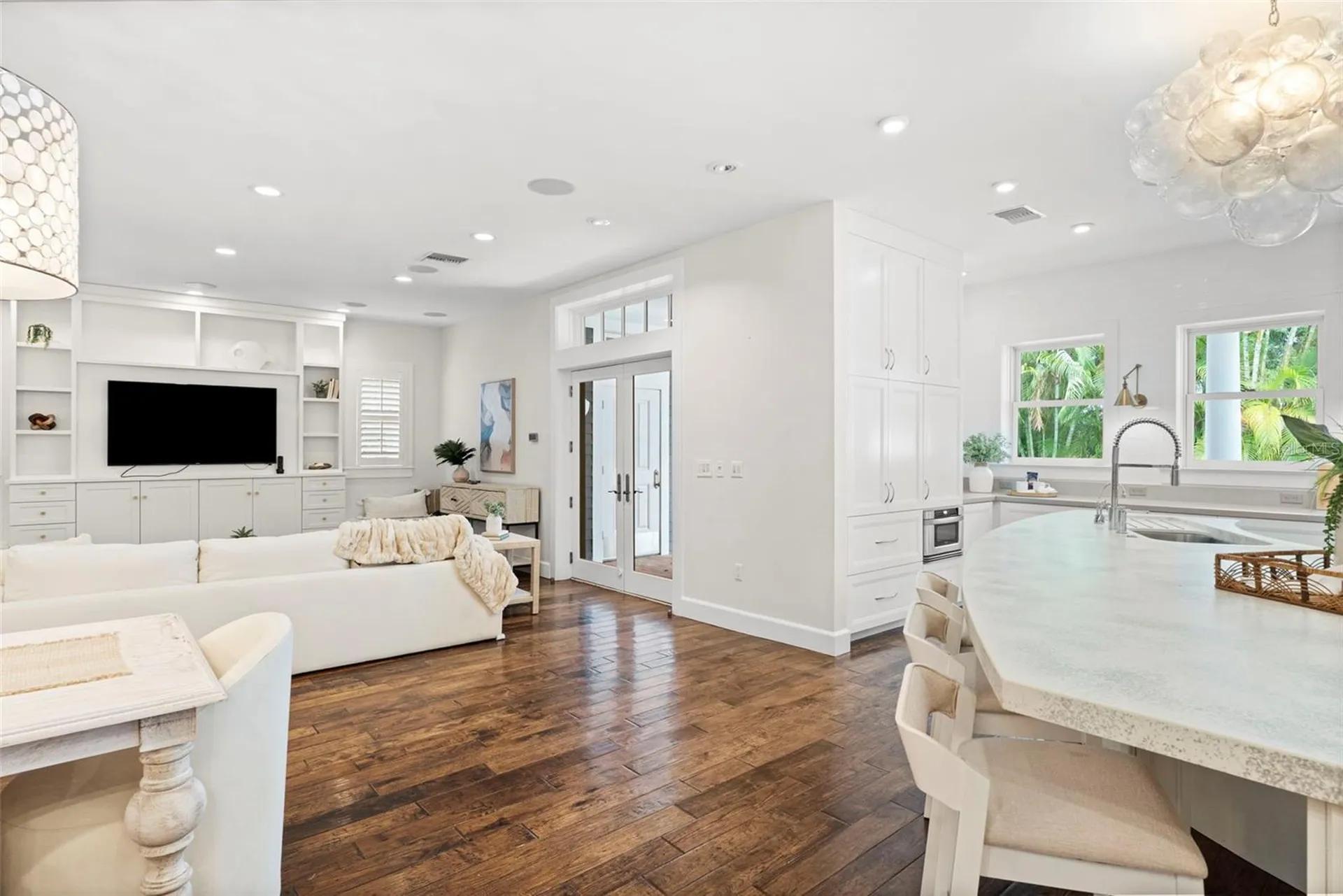 826 S Edison Avenue Tampa FL 33606