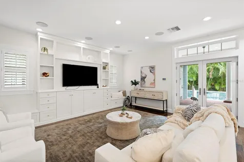 826 S Edison Avenue Tampa FL 33606