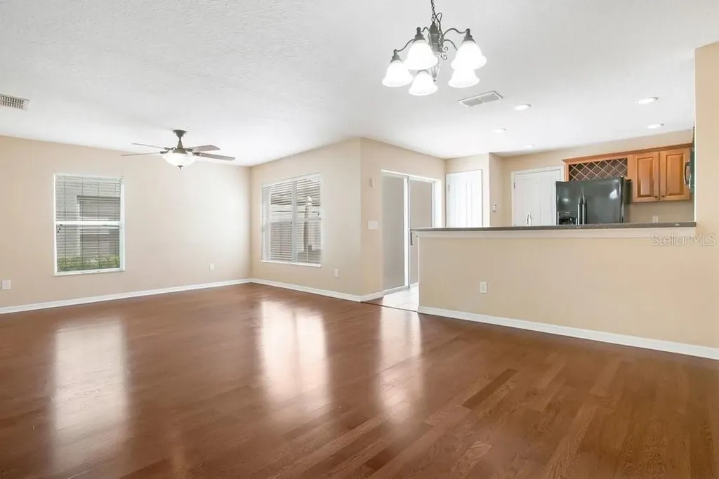 2205 Glossy Privet Drive Orlando FL 32828