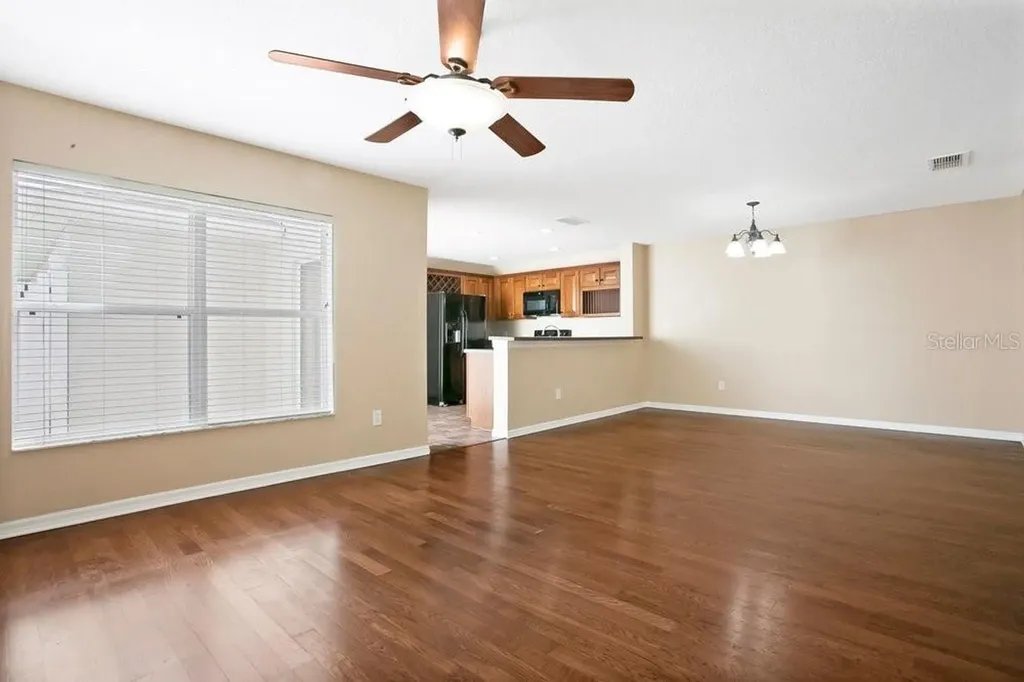 2205 Glossy Privet Drive Orlando FL 32828