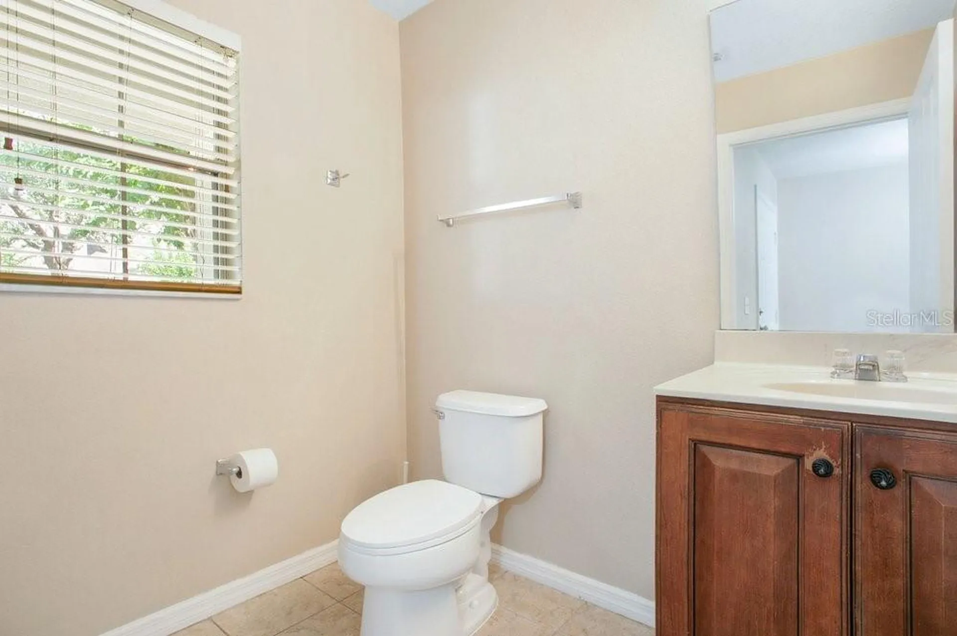 2205 Glossy Privet Drive Orlando FL 32828