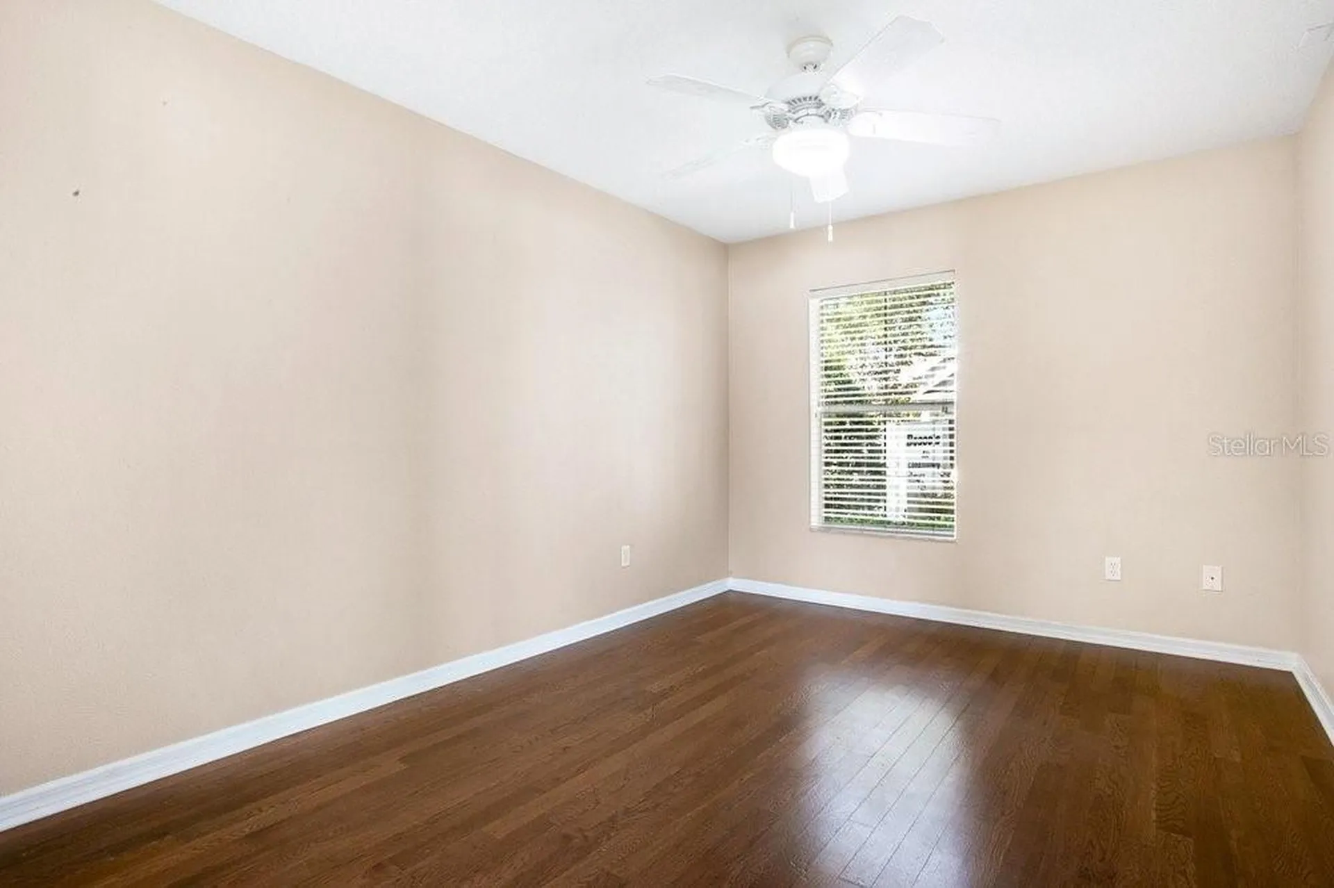2205 Glossy Privet Drive Orlando FL 32828
