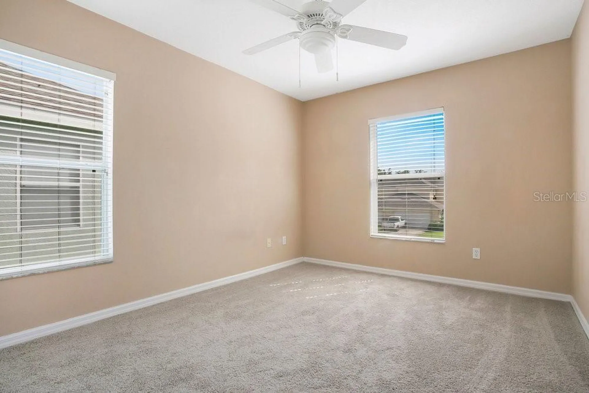 2205 Glossy Privet Drive Orlando FL 32828