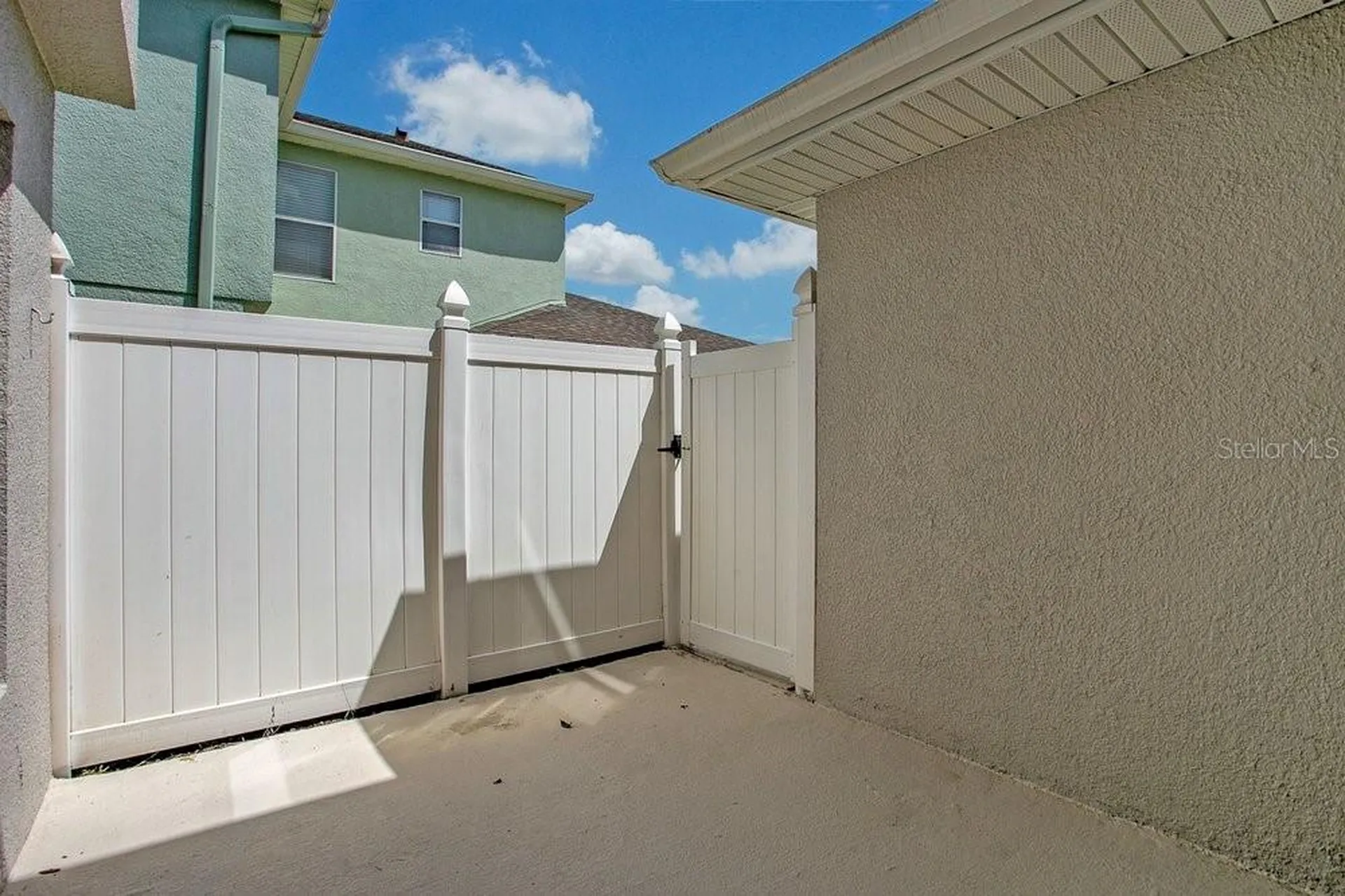 2205 Glossy Privet Drive Orlando FL 32828