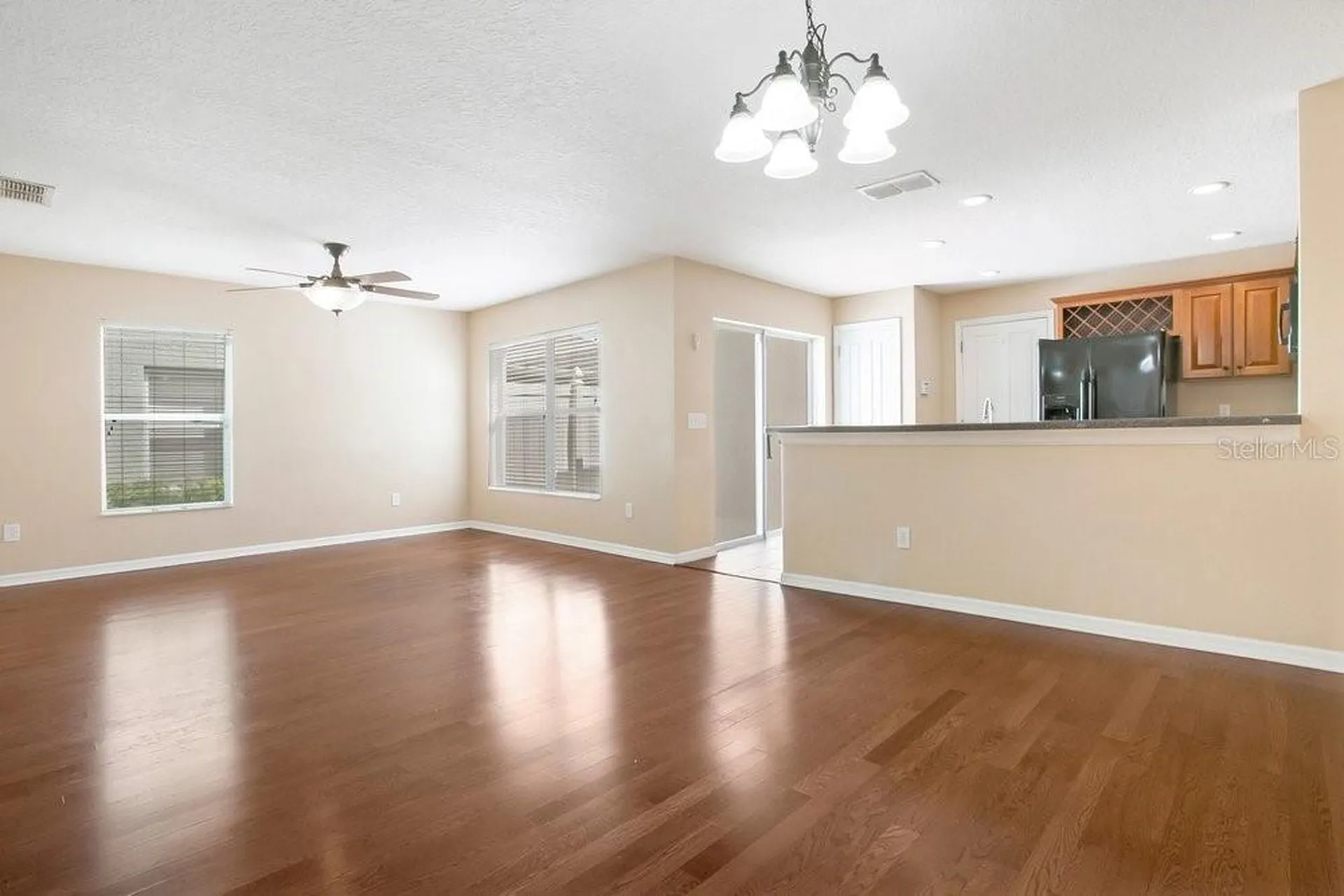2205 Glossy Privet Drive Orlando FL 32828