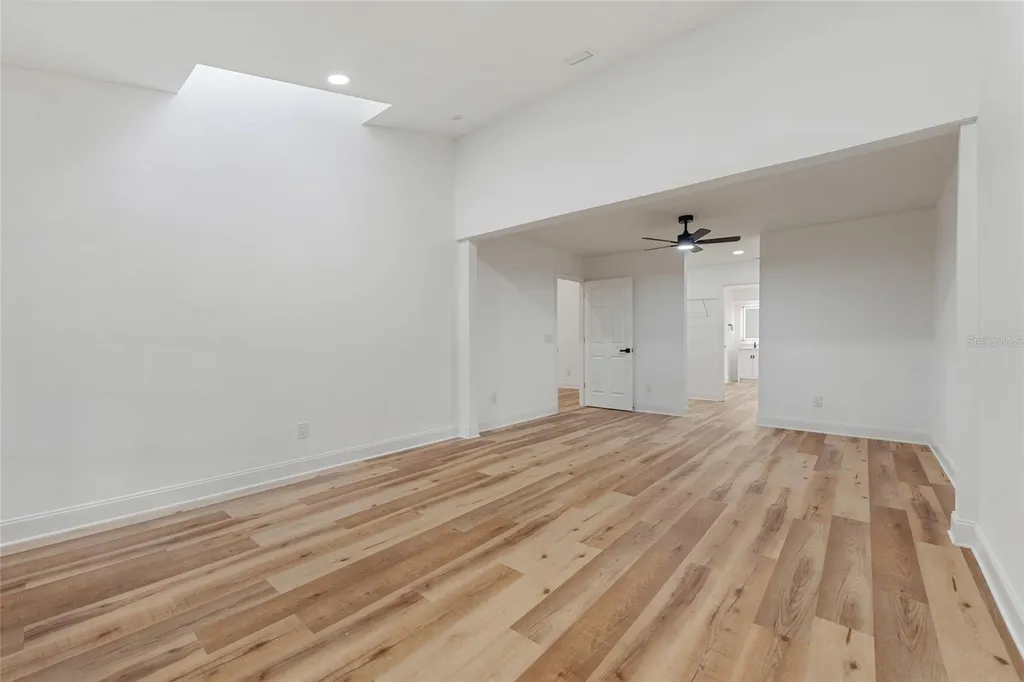 908 Oakwood Cove Altamonte Springs FL 32714