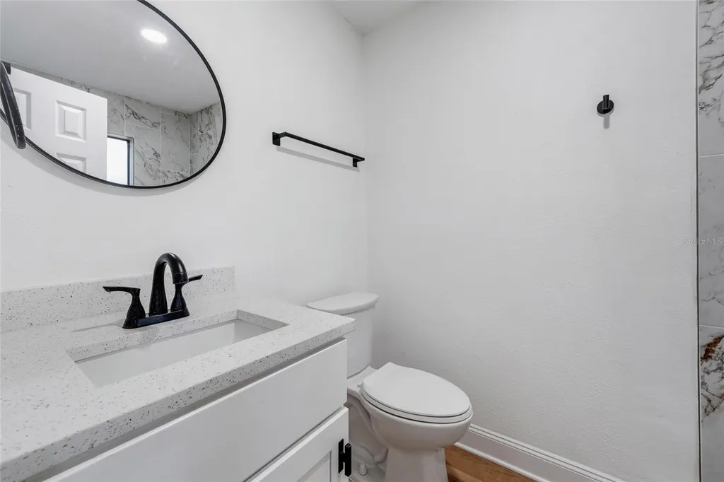 908 Oakwood Cove Altamonte Springs FL 32714