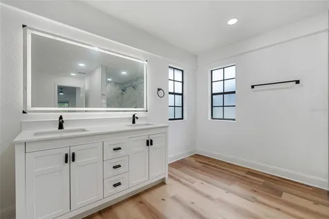 908 Oakwood Cove Altamonte Springs FL 32714