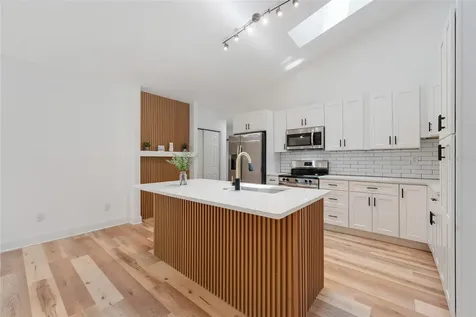 908 Oakwood Cove Altamonte Springs FL 32714