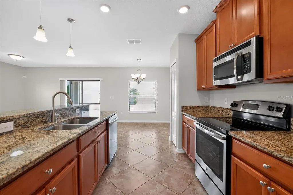 10105 Newminster Loop Sun City Center FL 33573
