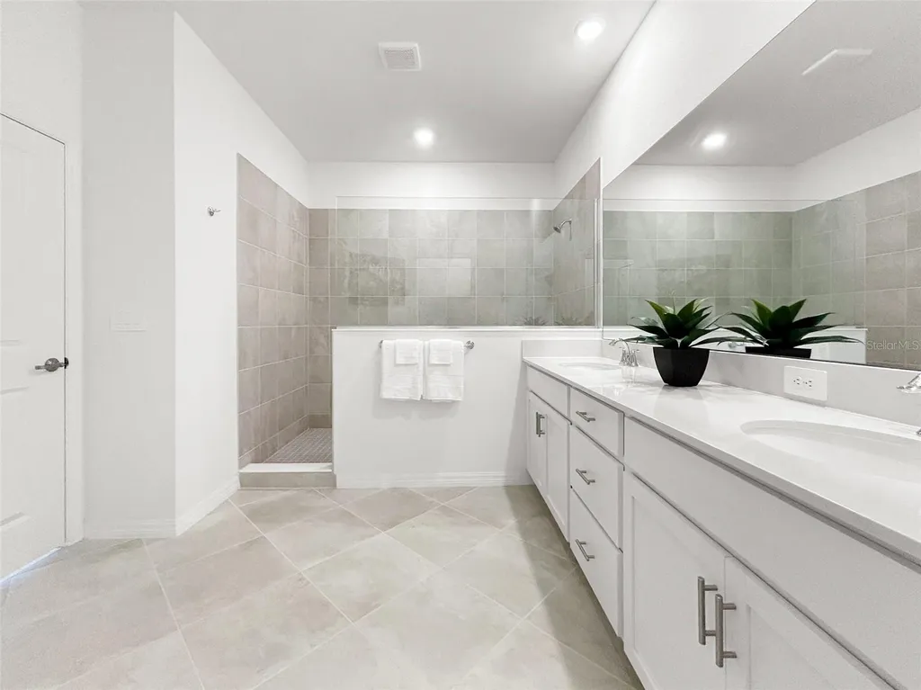 5552 Summit Pointe Circle Bradenton FL 34210