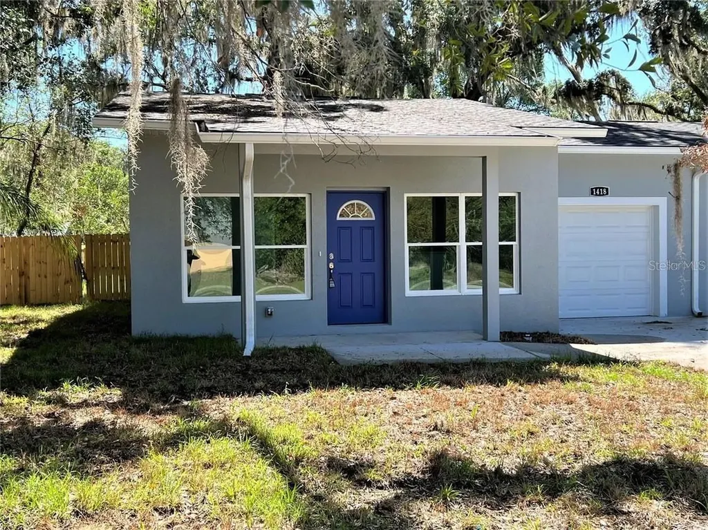 1418 N Orange Street Mount Dora FL 32757