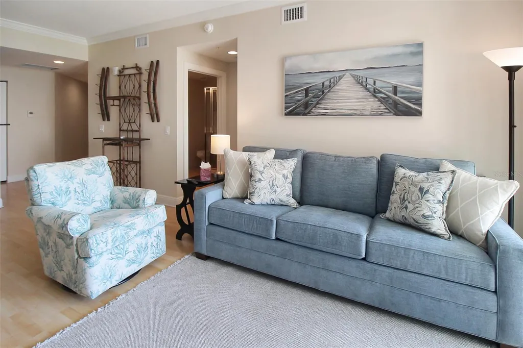 800 N Tamiami Trail Sarasota FL 34236
