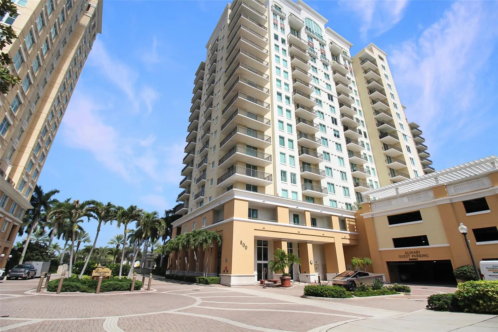 800 N Tamiami Trail Sarasota FL 34236