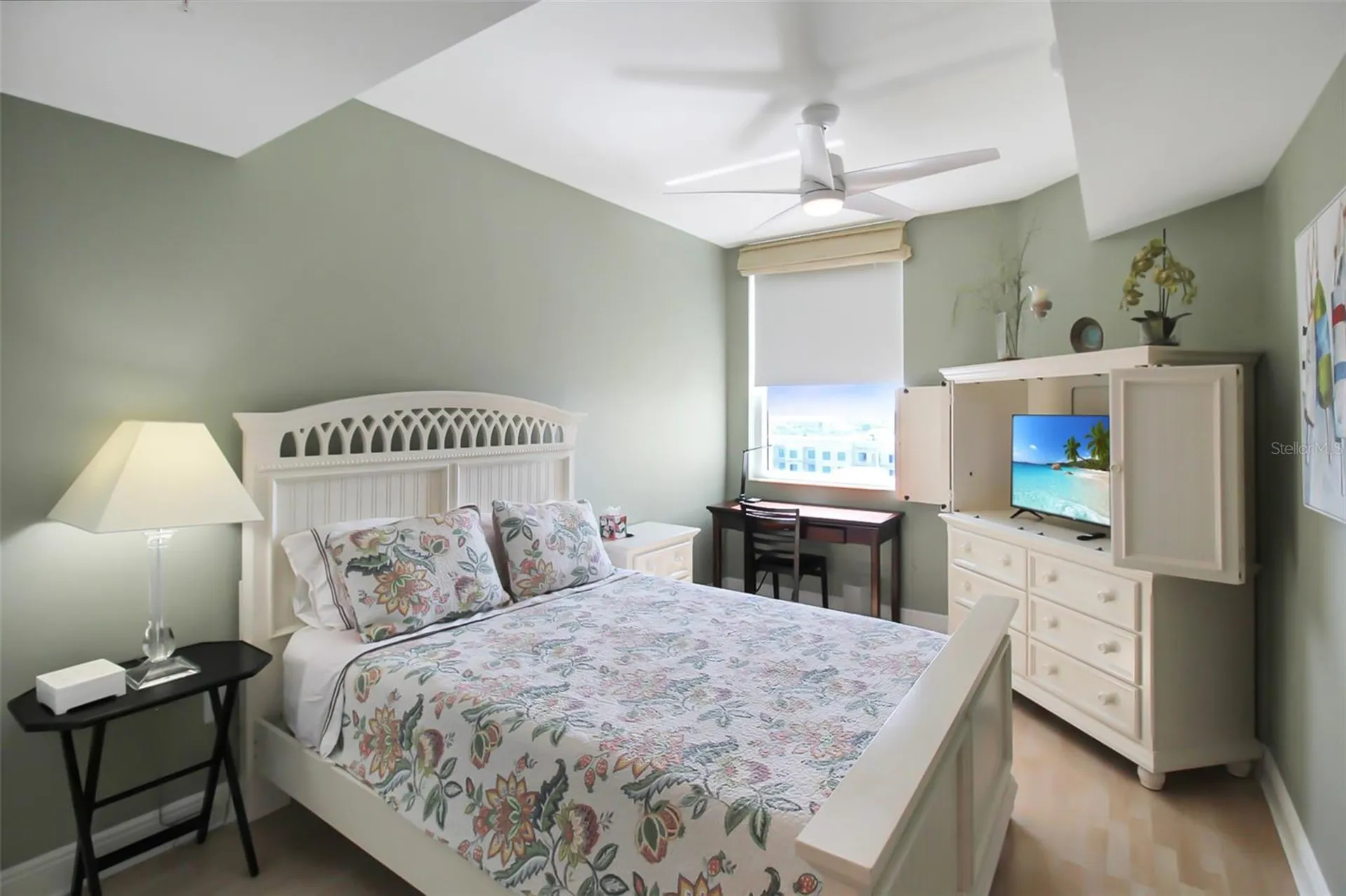 800 N Tamiami Trail Sarasota FL 34236