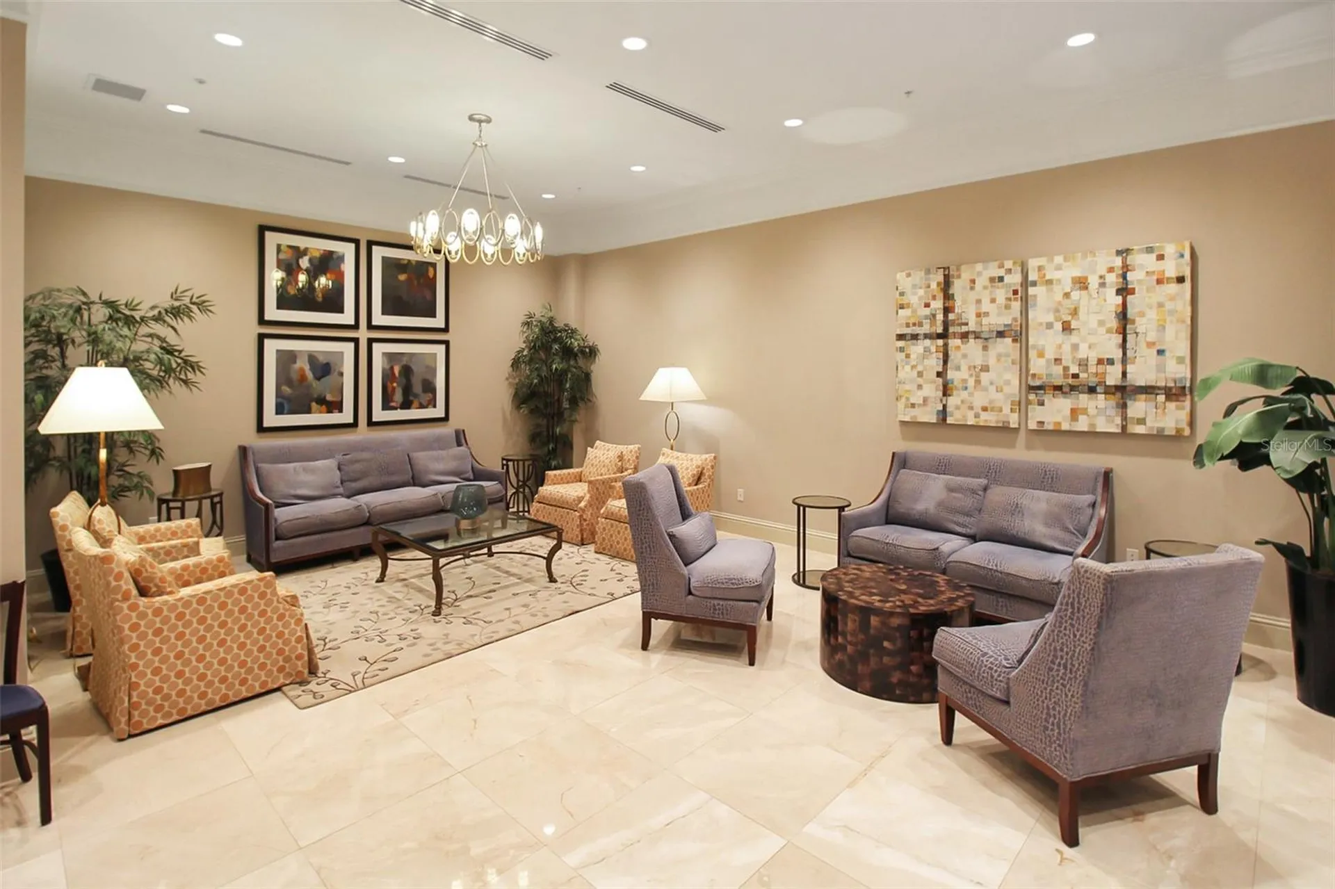 800 N Tamiami Trail Sarasota FL 34236