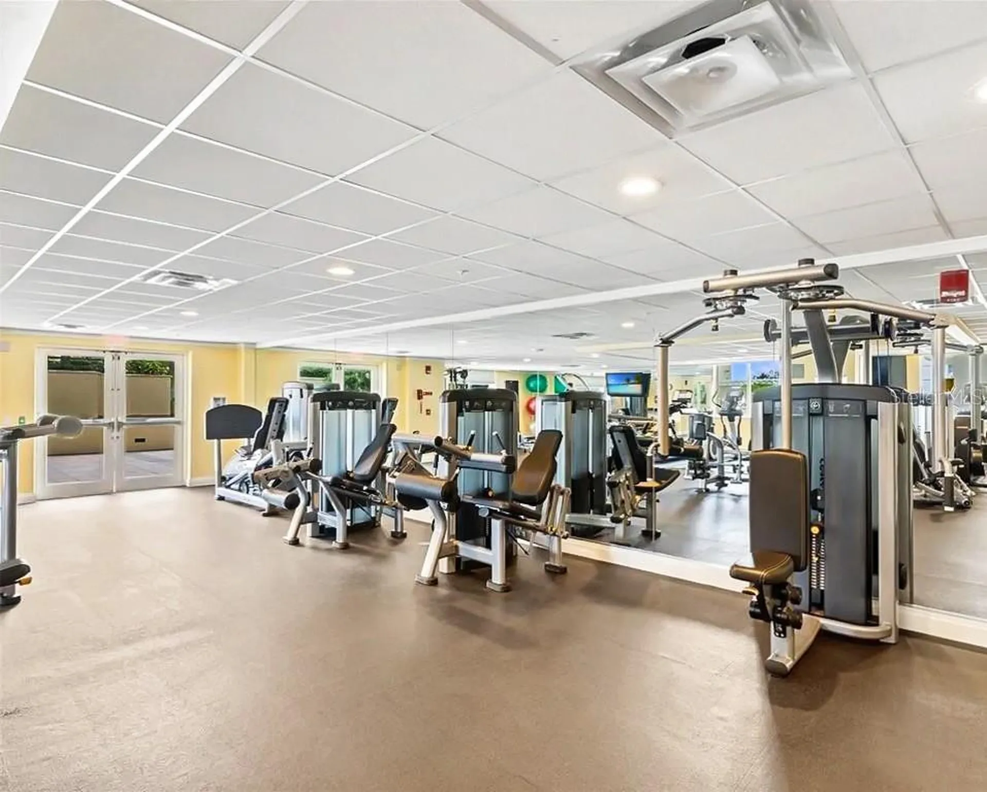 800 N Tamiami Trail Sarasota FL 34236