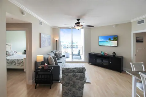 800 N Tamiami Trail Sarasota FL 34236