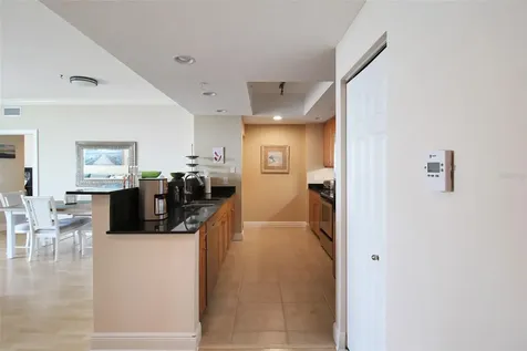 800 N Tamiami Trail Sarasota FL 34236