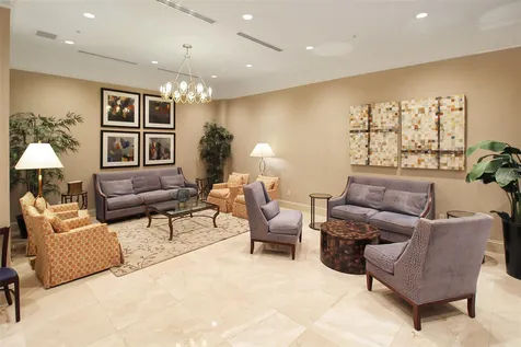 800 N Tamiami Trail Sarasota FL 34236