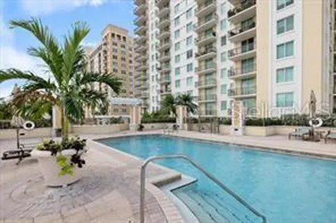 800 N Tamiami Trail Sarasota FL 34236