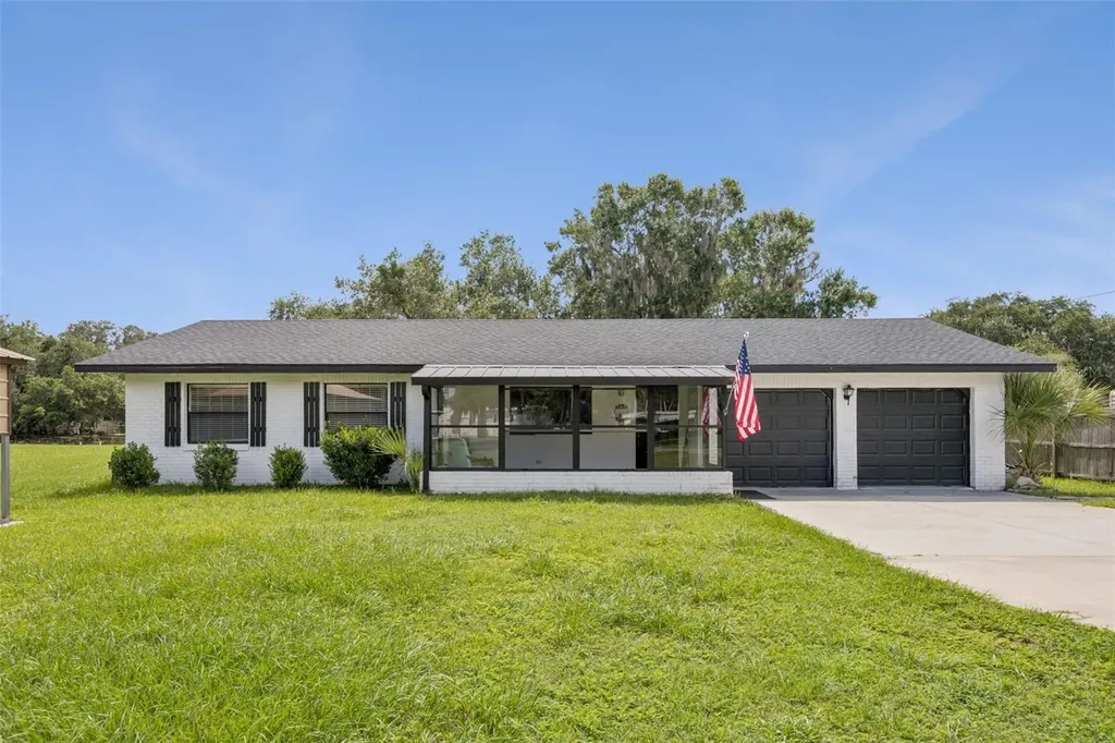 2082 Shady Lane Geneva FL 32732