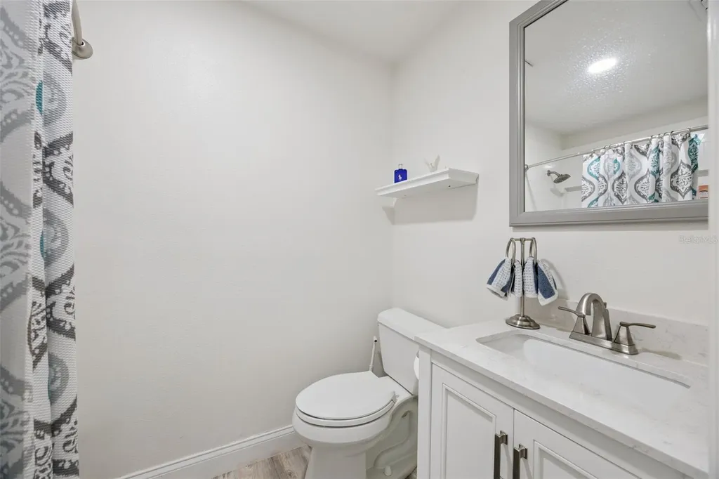 2082 Shady Lane Geneva FL 32732