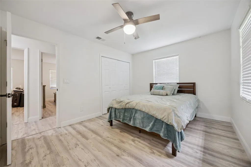 2082 Shady Lane Geneva FL 32732
