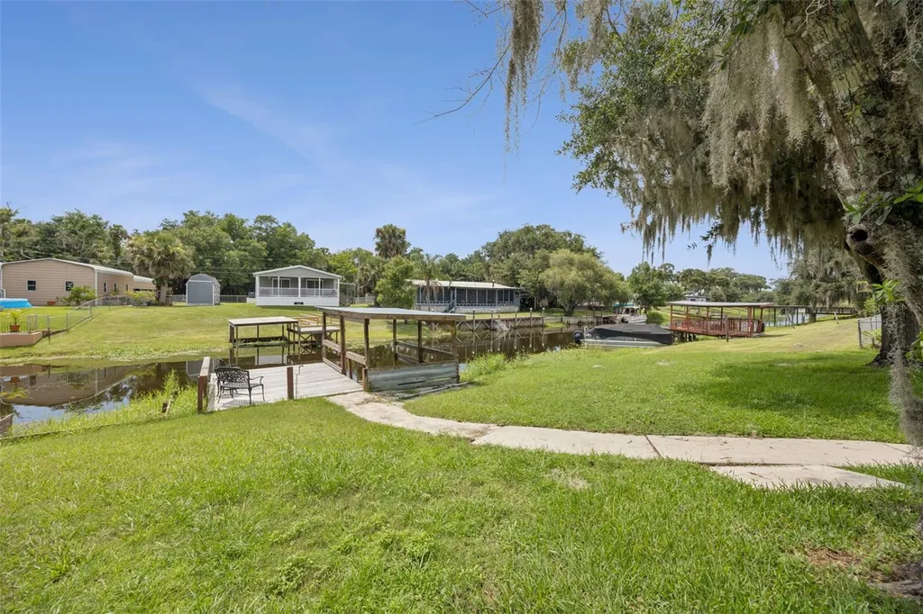 2082 Shady Lane Geneva FL 32732