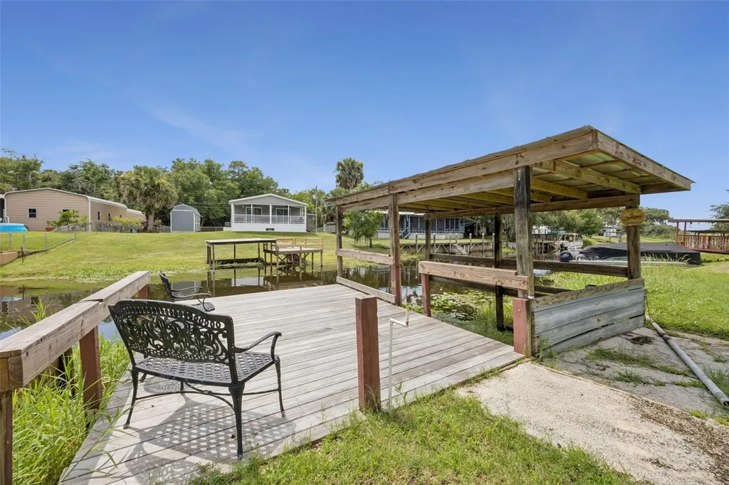 2082 Shady Lane Geneva FL 32732