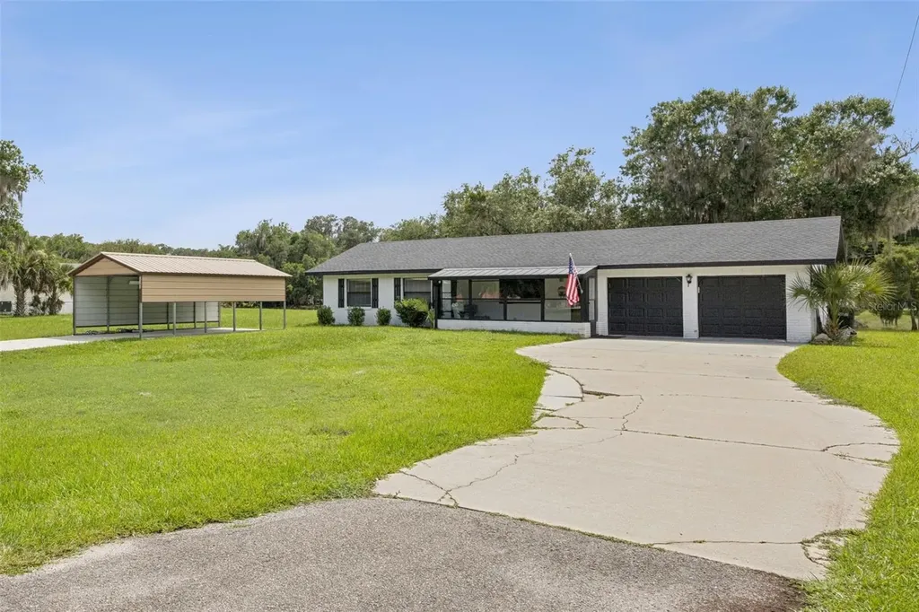 2082 Shady Lane Geneva FL 32732