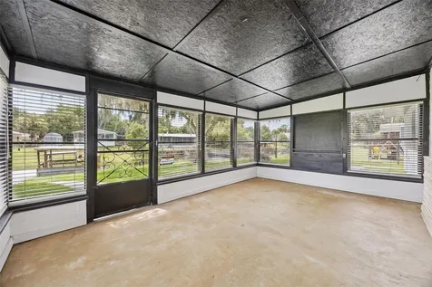 2082 Shady Lane Geneva FL 32732