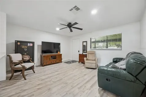 2082 Shady Lane Geneva FL 32732